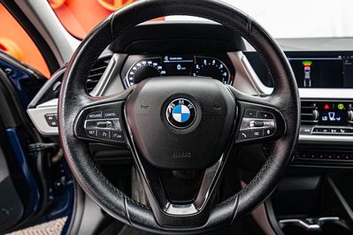 BMW Seria 1 118i Advantage aut