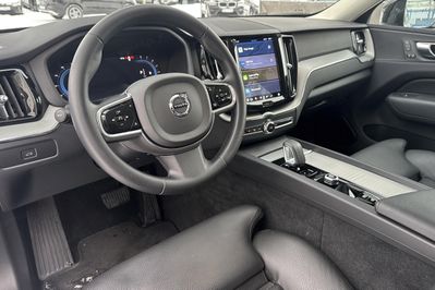 Volvo XC60 B4 B Plus Dark