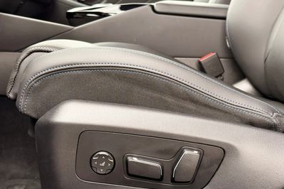 BMW Seria 5 520i mHEV aut
