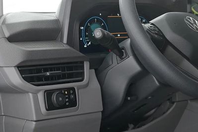 Volkswagen Transporter L2H1