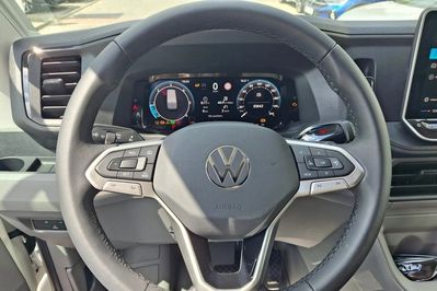 Volkswagen Crafter L3H3 AT8