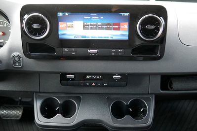 Mercedes Sprinter 317 CDI PRO Długi 9G-Tronic