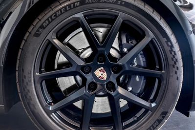 Porsche Panamera 4 E-Hybrid