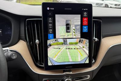 Volvo XC60 T6 Plug-In Hybrid AWD Ultra Dark aut