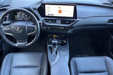Lexus UX 250h GPF F Sport Design 2WD