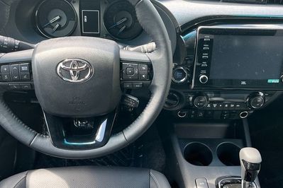 Toyota HiLux Double Cab Invincible