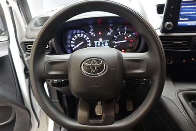 Toyota Proace City Verso L1H1 Business