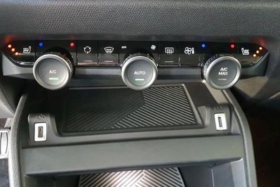 Citroen C4 X PureTech Shine Pack S&S EAT8