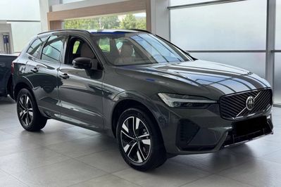 Volvo XC60 B5 AWD Plus Dark