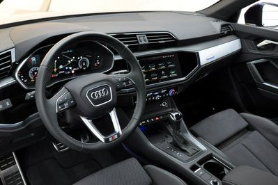 Audi Q3 45 TFSI quattro S-Line S tronic