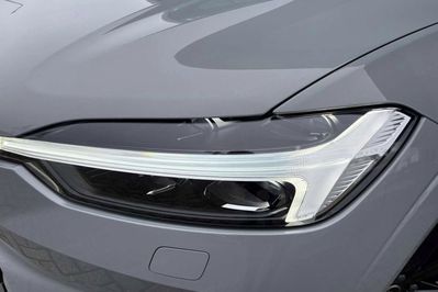 Volvo XC60 B5 AWD Ultra Black Edition