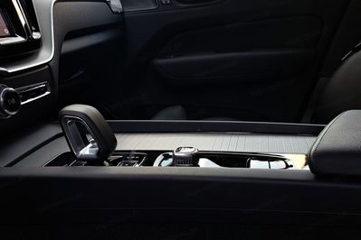 Volvo XC60 T6 Plug-In Hybrid AWD Plus Dark
