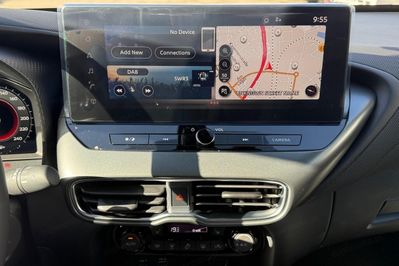 Nissan Juke N-Connecta 1.0 DIG-T AT