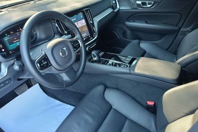 Volvo V60 T6 AWD Plug-In Hybrid Plus Dark aut