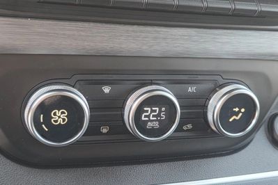 Renault Trafic Grand SpaceClass  2.0 dCi Escapade EDC