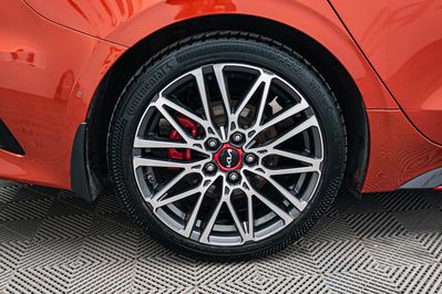 Kia ProCeed 1.6 T-GDI GT DCT