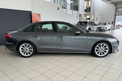 Audi A4 35 TFSI S Line