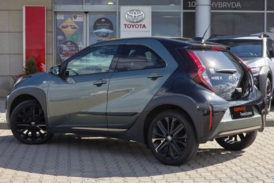 Toyota Aygo X 1.0 VVT-i Selection CVT