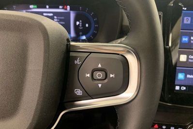 Volvo XC40 B4 Plus Black Edition