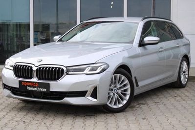 BMW Seria 5 520d xDrive Luxury Line