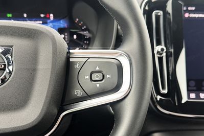 Volvo XC40 B3 Plus Dark