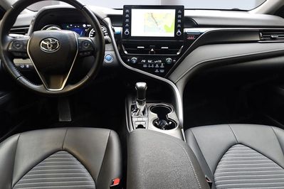 Toyota Camry 2.5 Hybrid Prestige