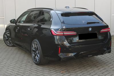 BMW Seria 5 Touring 520d xDrive M Sport