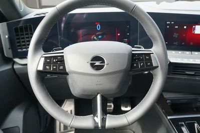 Opel Astra GS 1.2 Turbo EDCT6