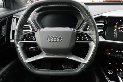 Audi Q4 e-tron 45 S Line Edition
