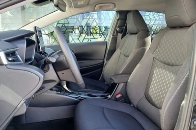 Toyota Corolla 1.8 Hybrid Style