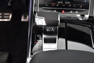 Audi Q7 55 TFSI e quattro S Line