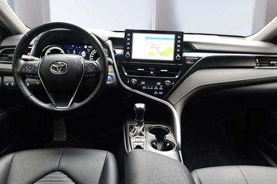 Toyota Camry 2.5 Hybrid Prestige
