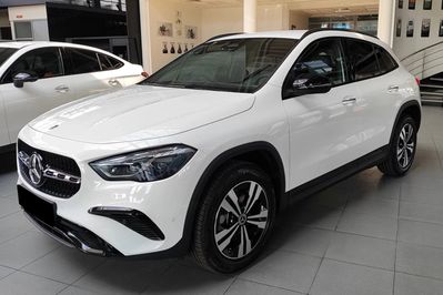 Mercedes GLA 250 e  Progressive