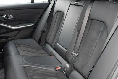 BMW Seria 3 330e xDrive M Sport sport-aut