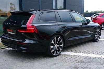 Volvo V60 B4 D R-Design