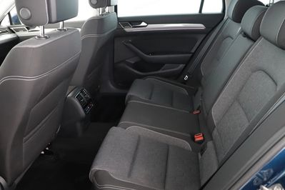 Volkswagen Passat 2.0 TDI 4Mot. Elegance DSG