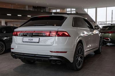Audi Q8 SQ8 TFSI quattro