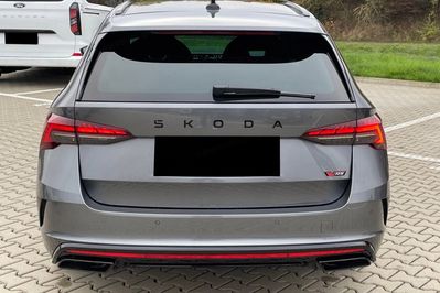 Skoda Octavia RS 2.0 TSI DSG