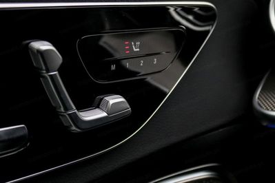 Mercedes Klasa C 220 d 4-Matic AMG