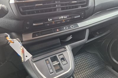 Peugeot Traveller BlueHDi Long Business EAT8