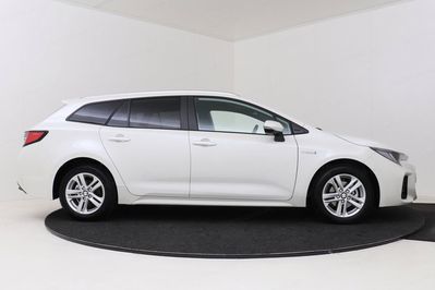 Suzuki Swace Elegance 1.8 Hybrid CVT