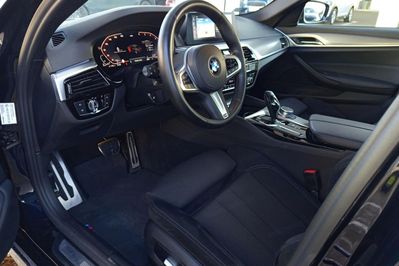 BMW Seria 5 520d xDrive M Sport