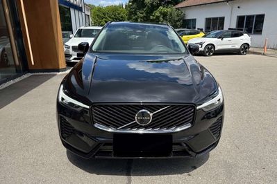 Volvo XC60 B5 AWD Ultra Dark