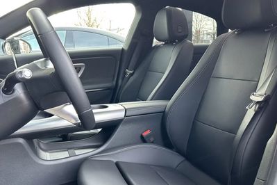 Mercedes CLA 200 Progressive EQ