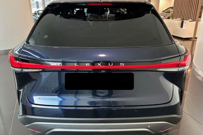 Lexus RX 350h Omotenashi