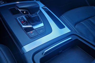 Audi Q5 40 TDI mHEV quattro S Line S tronic