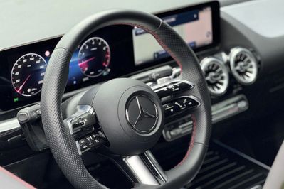 Mercedes GLA 200  AMG Line