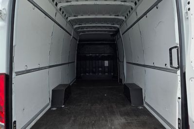 Iveco Daily 35S14 V (16m3)