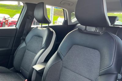 Renault Captur 1.3 Tce Mhev Intens