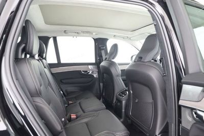 Volvo XC90 T8 AWD Plug-In Hybrid Ultra Dark 7os aut